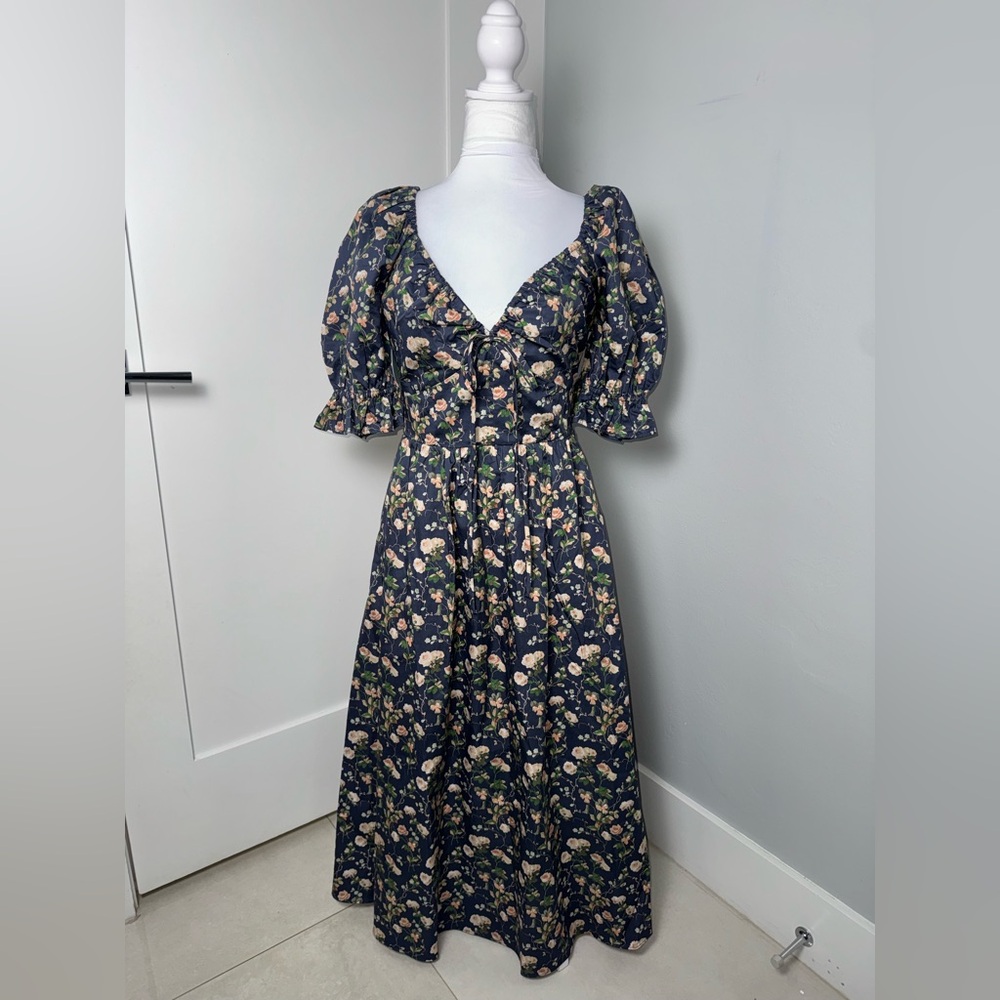 Hill House Home The Ophelia Dress in Navy Bluebonnet/Size Medium - Picture 3 of 11